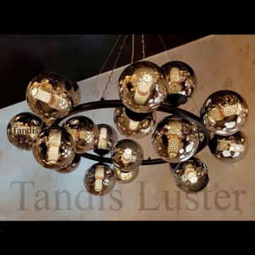 یک لوستر مدرن دارای چه ویژگی­هایی است و با چه دکوراسیونی همخوانی دارد؟